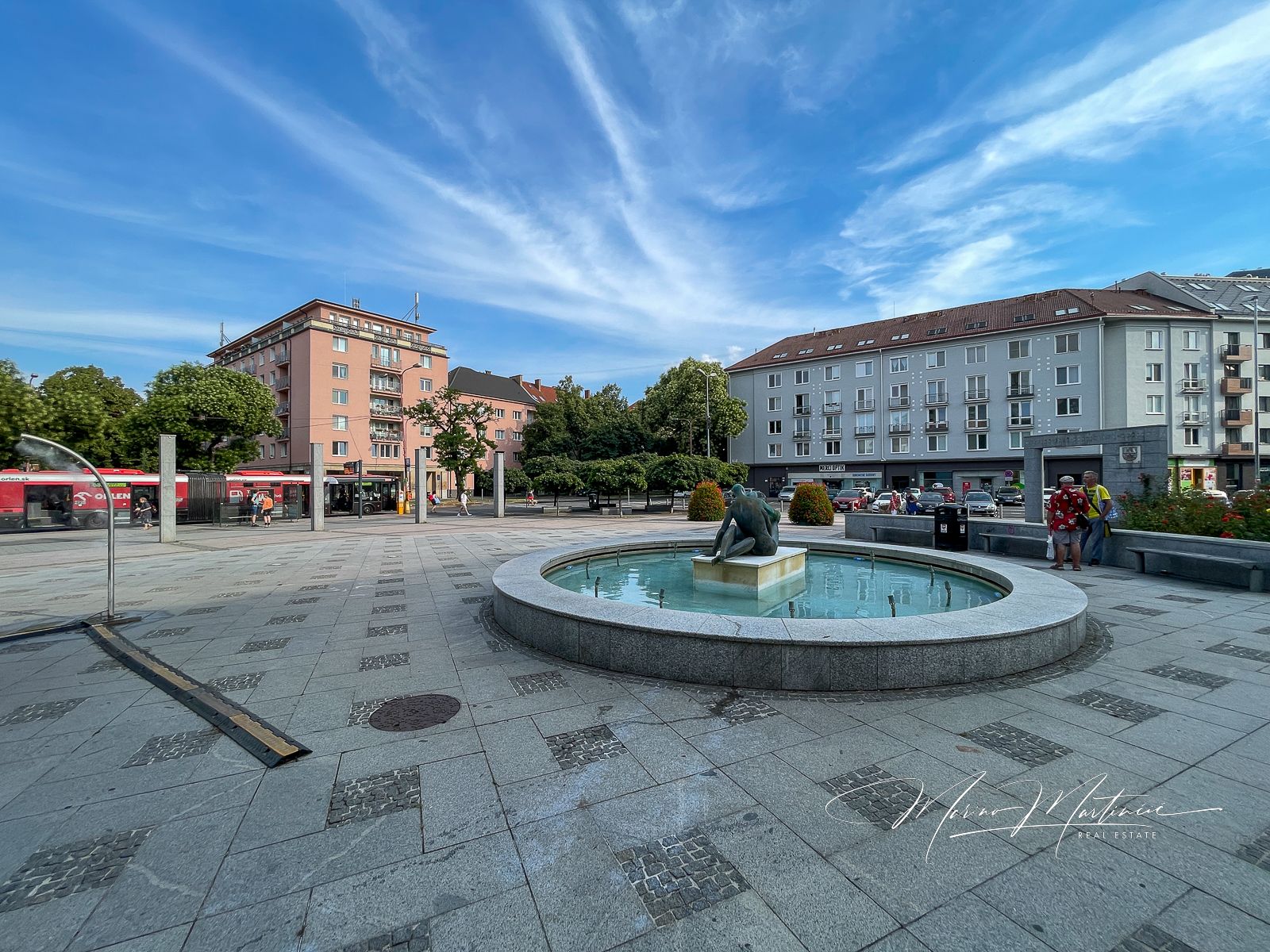 Jedinečný, atypický 3-podlažný PENTHOUSE pri Dulovom námesti
