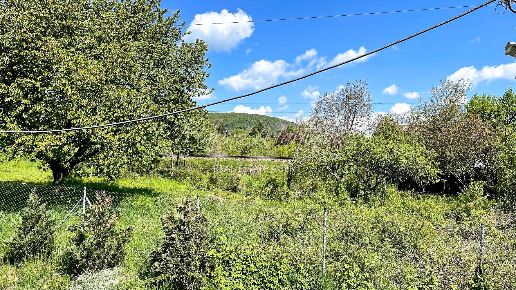 Veľka záhrada na račianskej ulici, BA - Nové Mesto